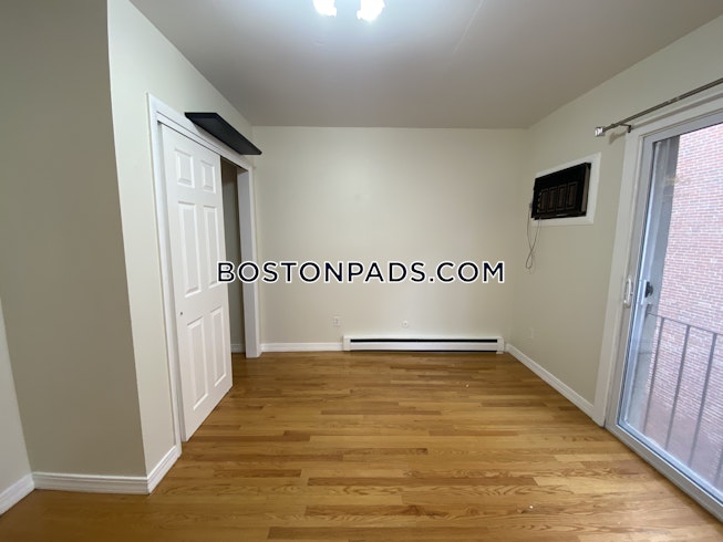 Boston - $4,200 /mo