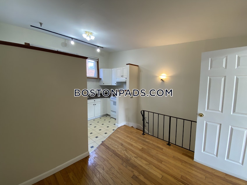 Boston - $4,200 /month