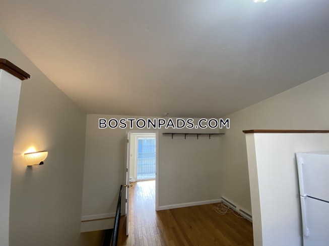 Boston - $4,200 /mo