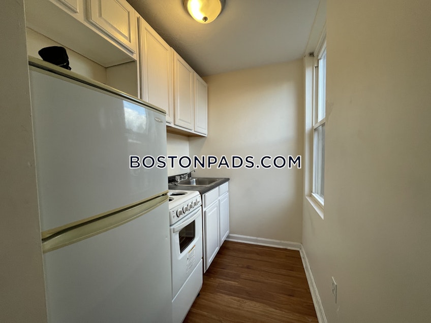 Boston - $2,200 /month