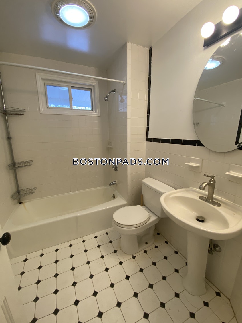 Boston - $3,400 /month