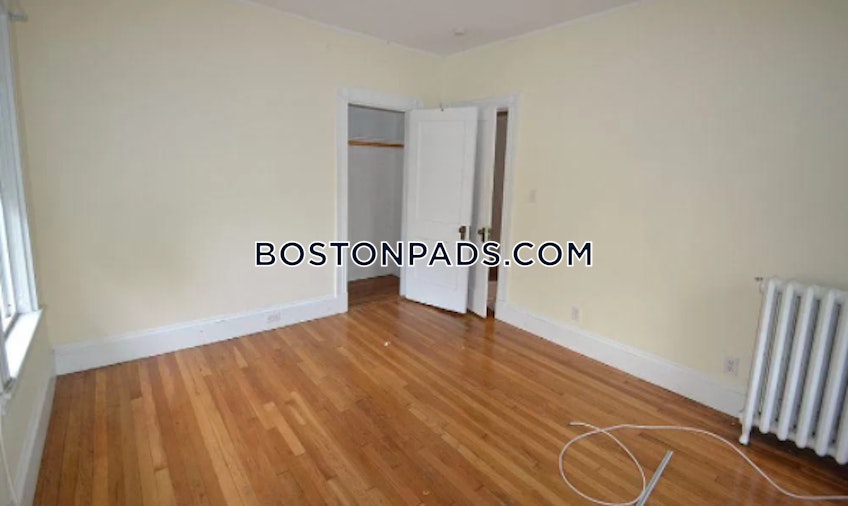 Boston - $3,000 /month