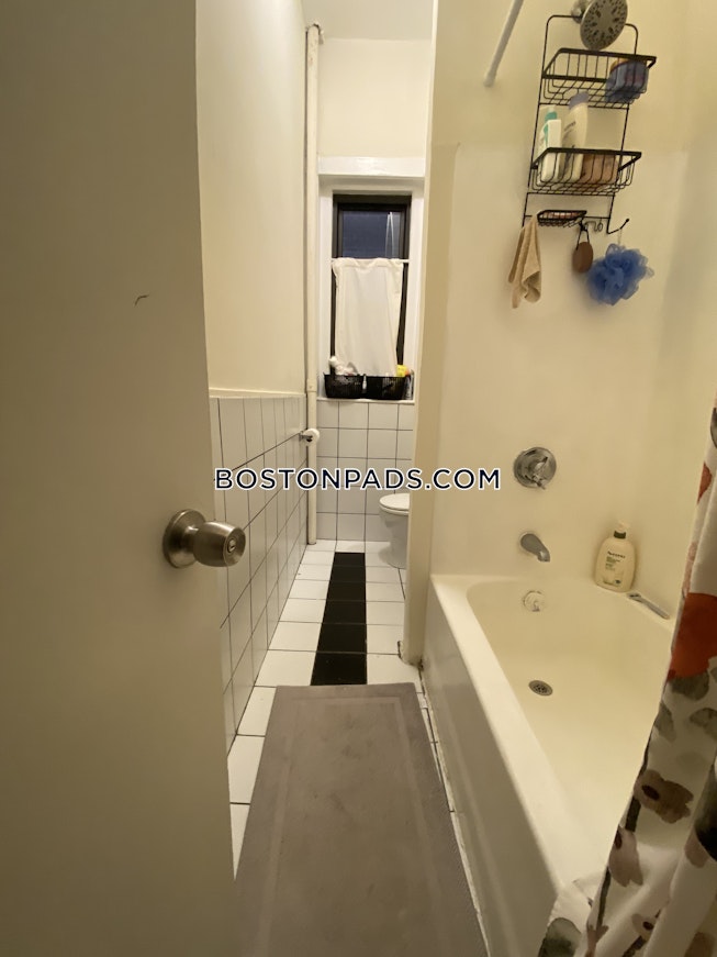 Boston - $3,802 /mo