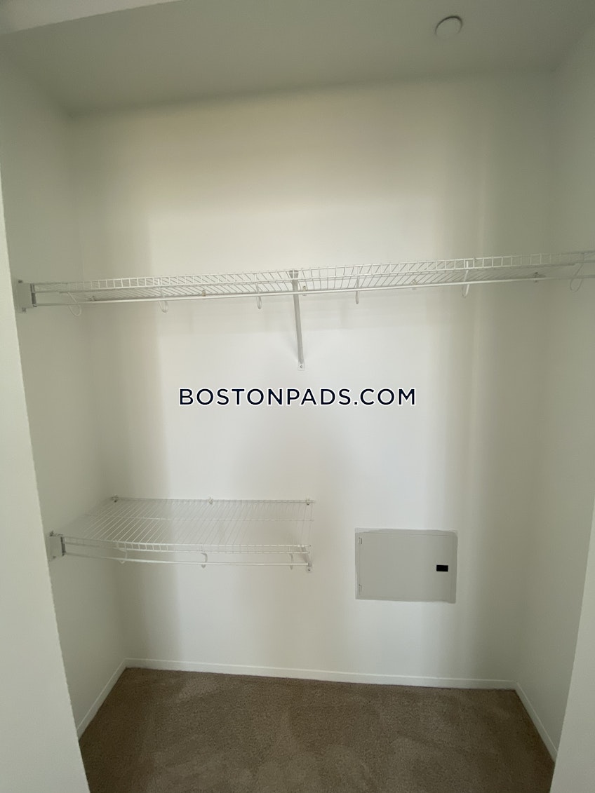 Boston - $3,893 /month