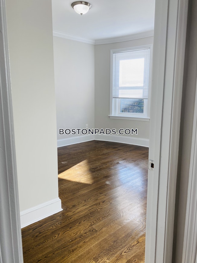 Boston - $3,350 /mo