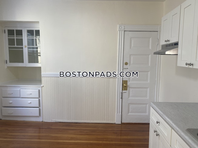 Cambridge - $2,500 /mo