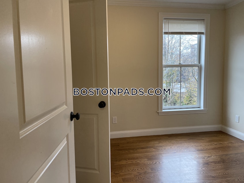 Boston - $3,500 /month