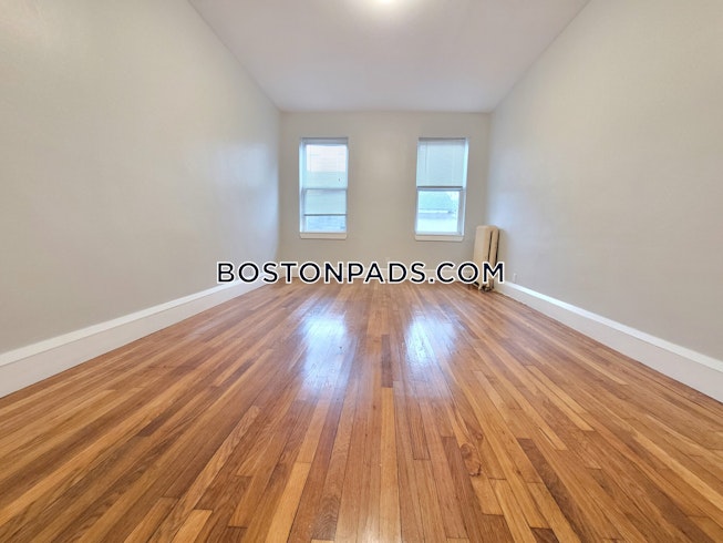 Chelsea - $3,000 /mo