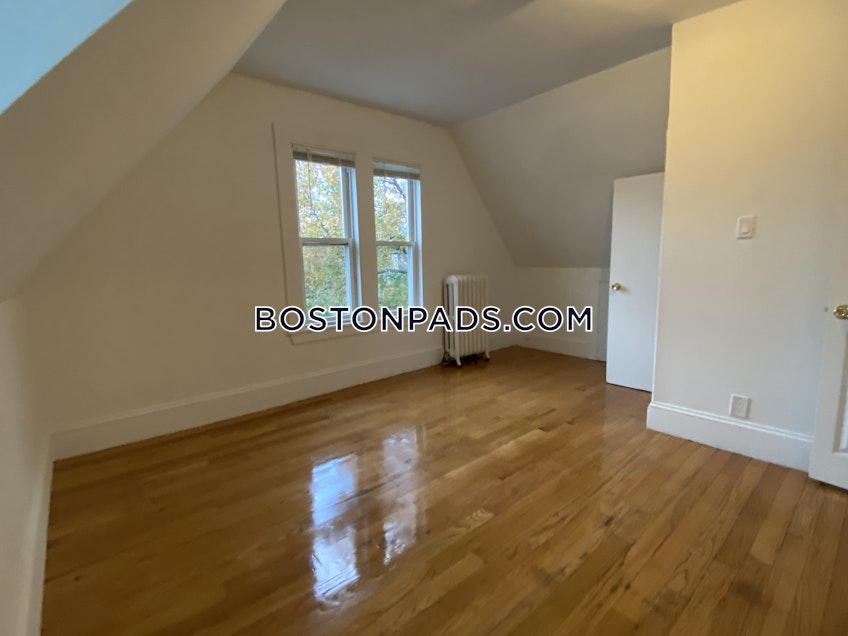 Boston - $2,377 /month