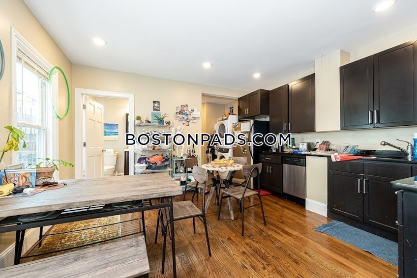 Boston - $4,950 /month