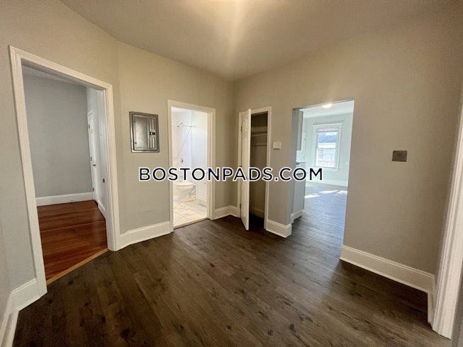 Boston - $2,870 /mo