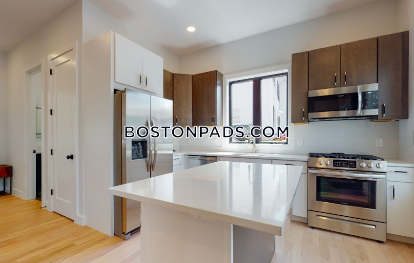 Boston - $13,600 /month