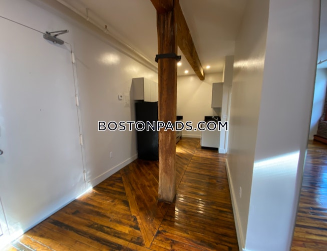 Boston - $4,200 /mo