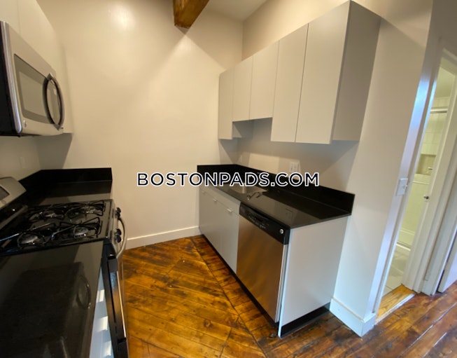 Boston - $4,200 /mo