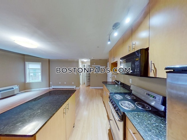 Boston - $2,530 /mo