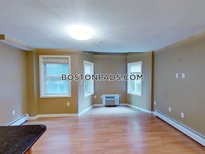 Boston - $2,530 /mo