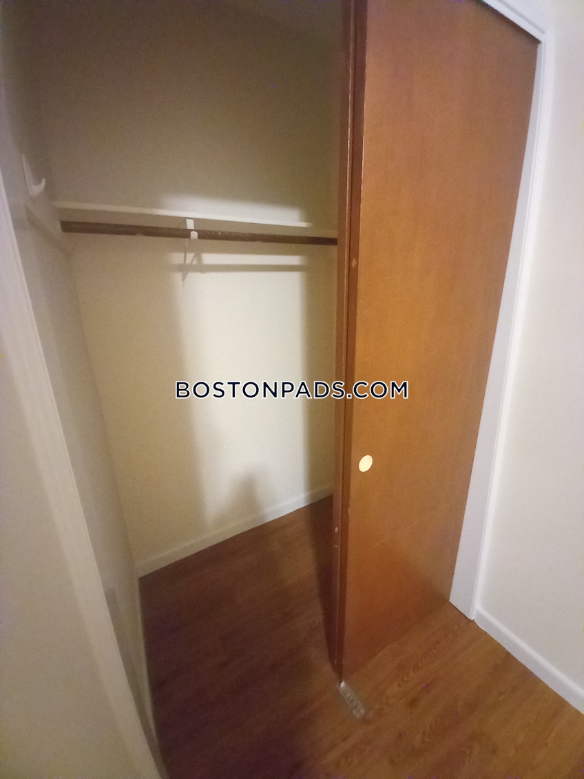 Boston - $2,200 /month