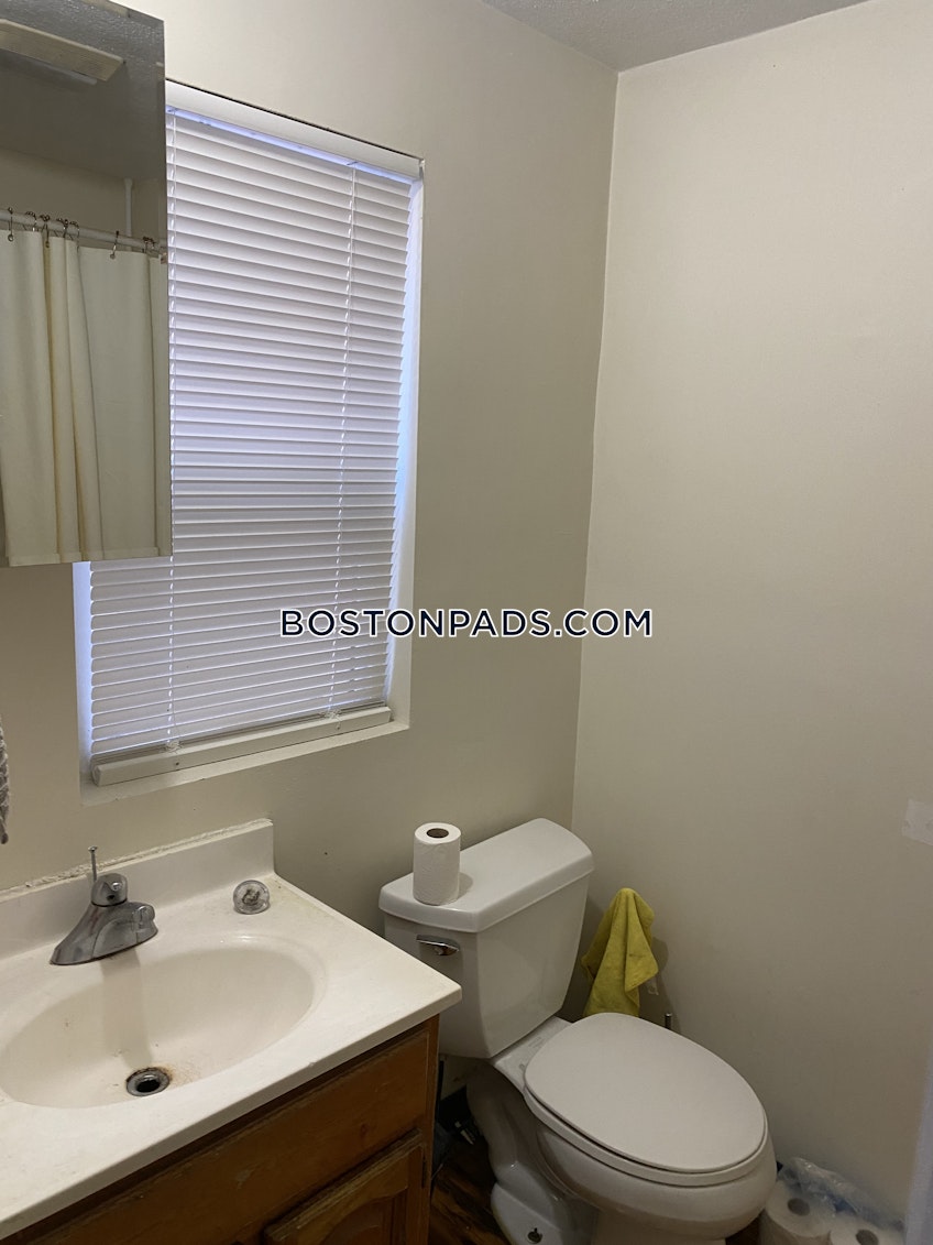 Boston - $3,800 /month