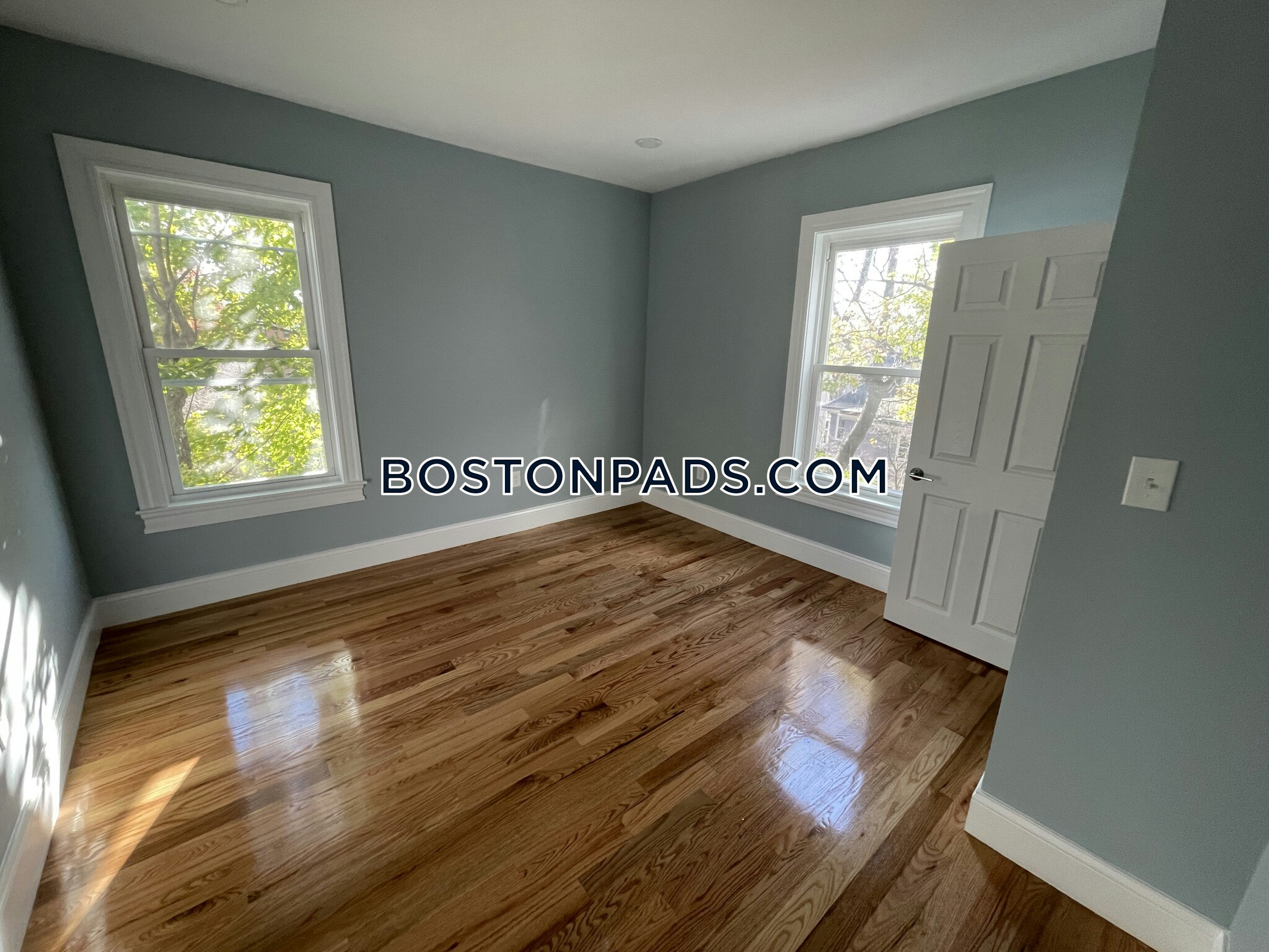 Somerville - $3,800