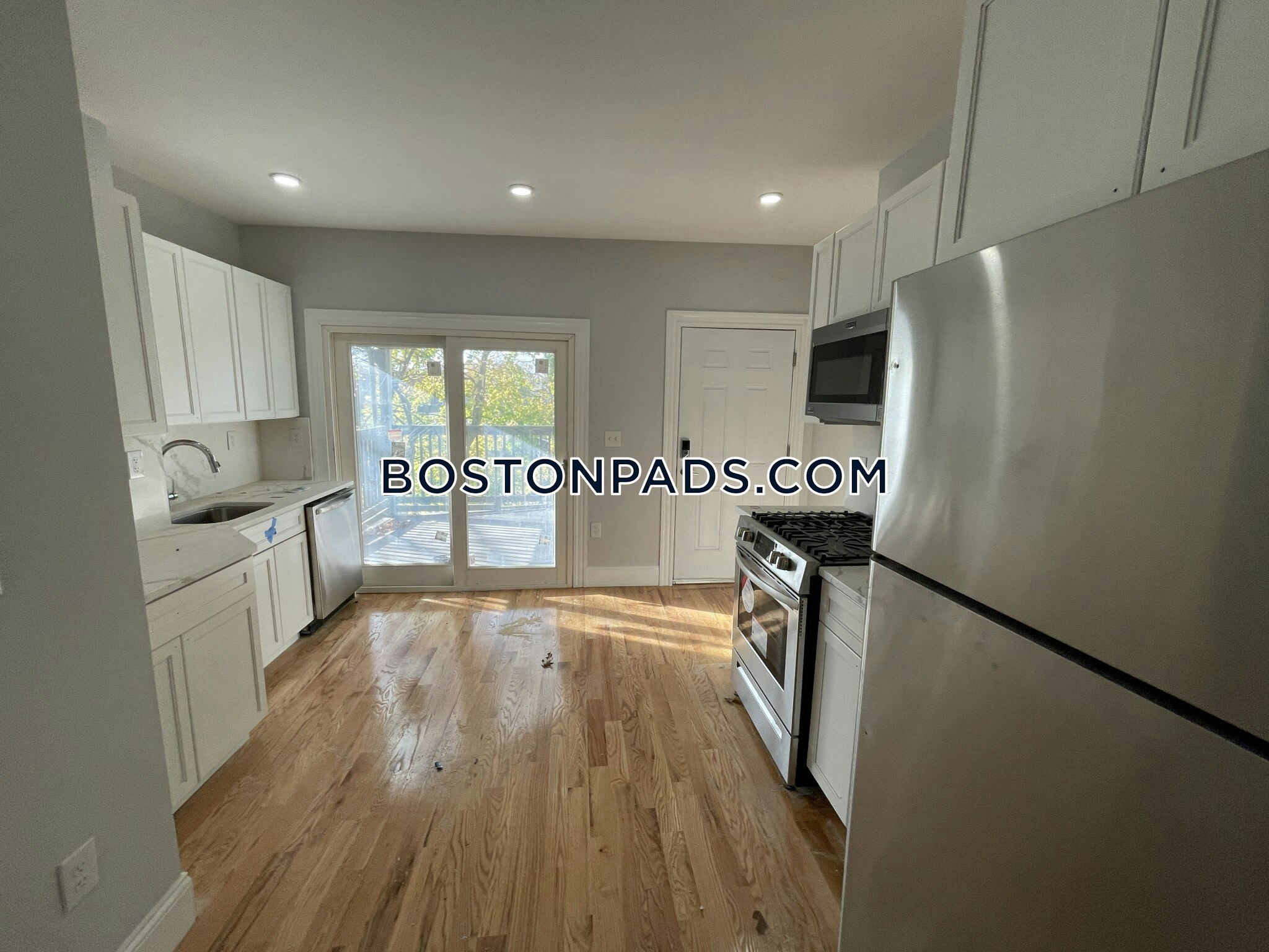 Somerville - $3,800