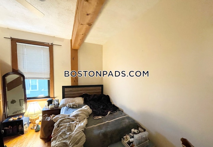 mission-hill-apartment-for-rent-3-bedrooms-1-bath-boston-5100-4412392 