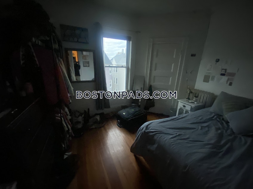 Boston - $4,600 /month