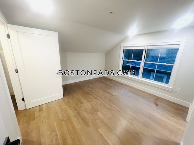 Boston - $5,525 /mo