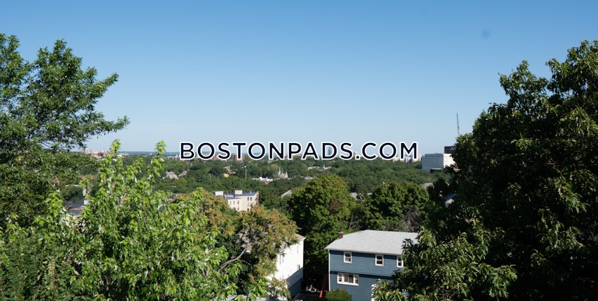 Boston - $9,100 /month