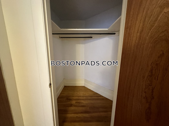 Boston - $3,450 /mo