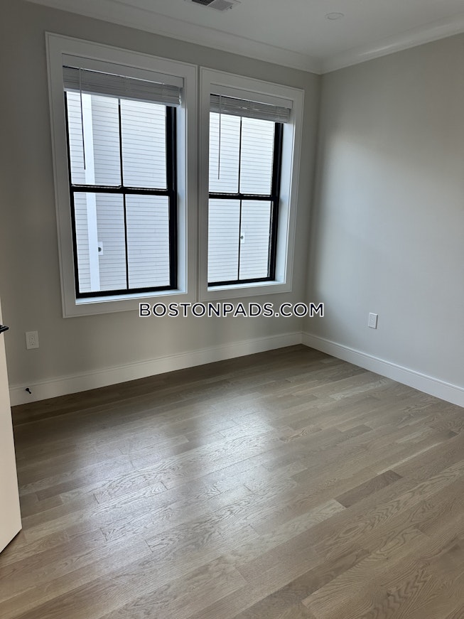 Boston - $5,000 /mo