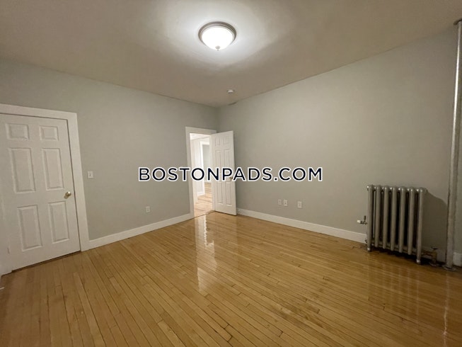 Boston - $7,000 /mo