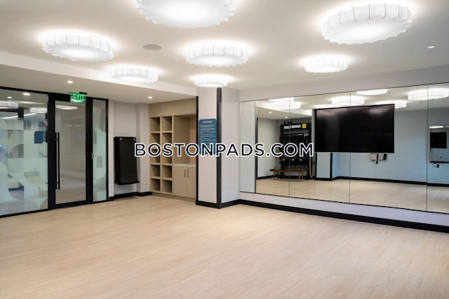 Boston - $3,629 /mo