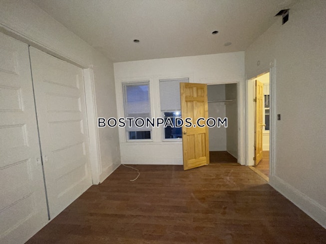 Boston - $6,000 /mo