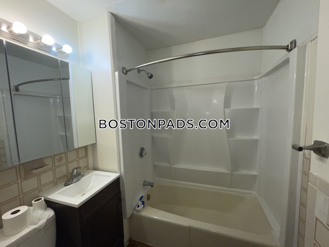 Boston - $6,000 /mo