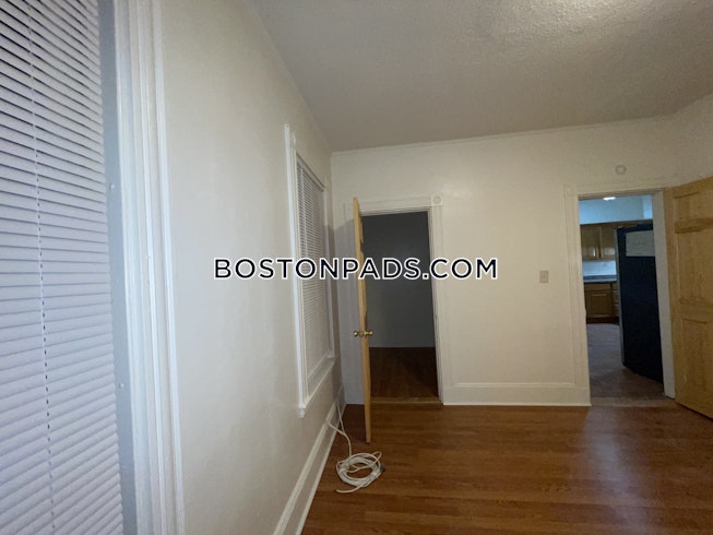 Boston - $6,000 /mo