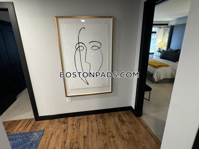 Boston - $6,005 /mo
