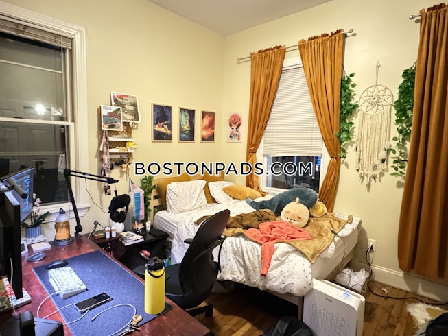 Boston - $4,750 /mo