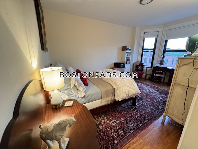 Boston - $3,200 /mo