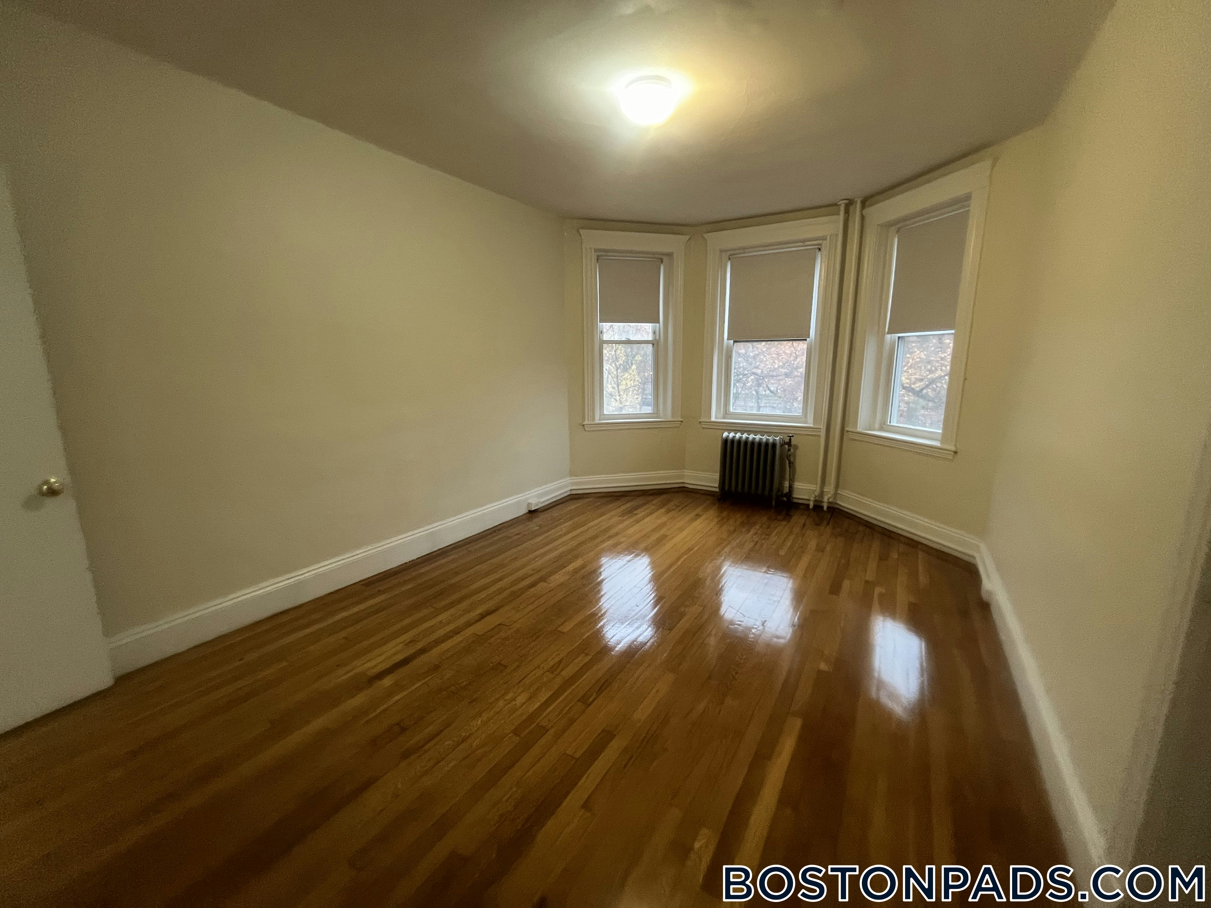 Boston - $2,575