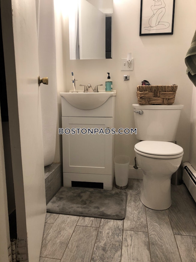 Boston - $2,000 /mo