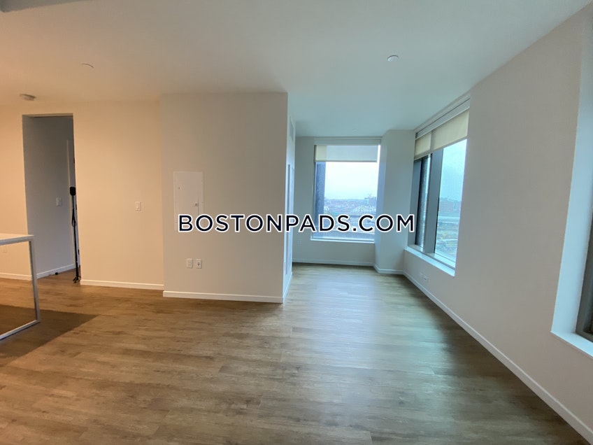 Boston - $4,086 /month