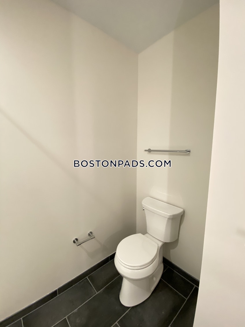 Boston - $4,340 /month