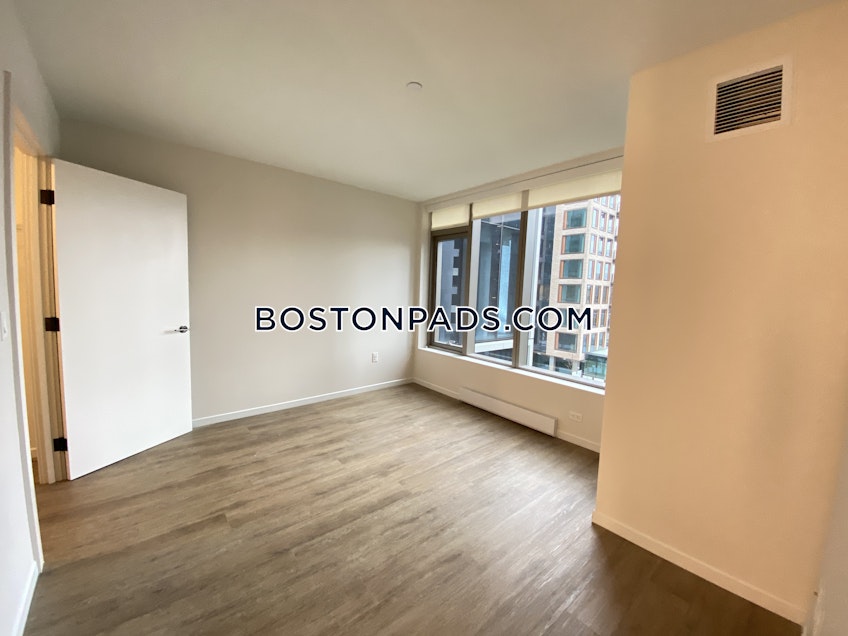 Boston - $6,663 /month