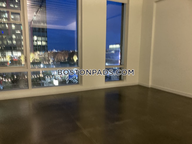 Boston - $3,854 /mo