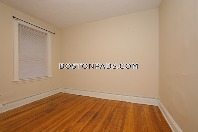 Boston - $3,000 /mo