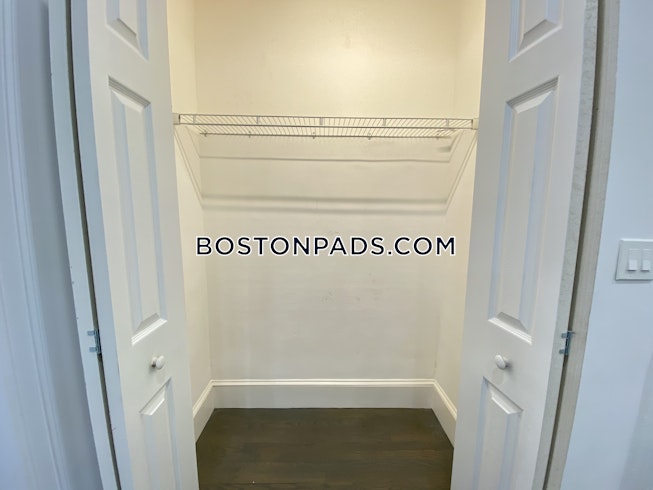 Boston - $2,800 /mo