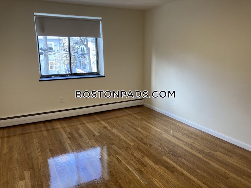 Brookline - $2,700 /month