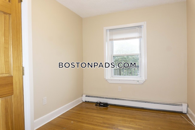 Boston - $1,800 /mo