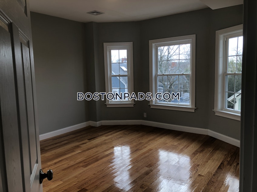 Boston - $2,650 /month