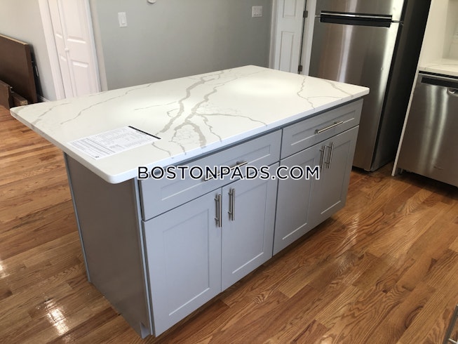 Boston - $2,650 /mo